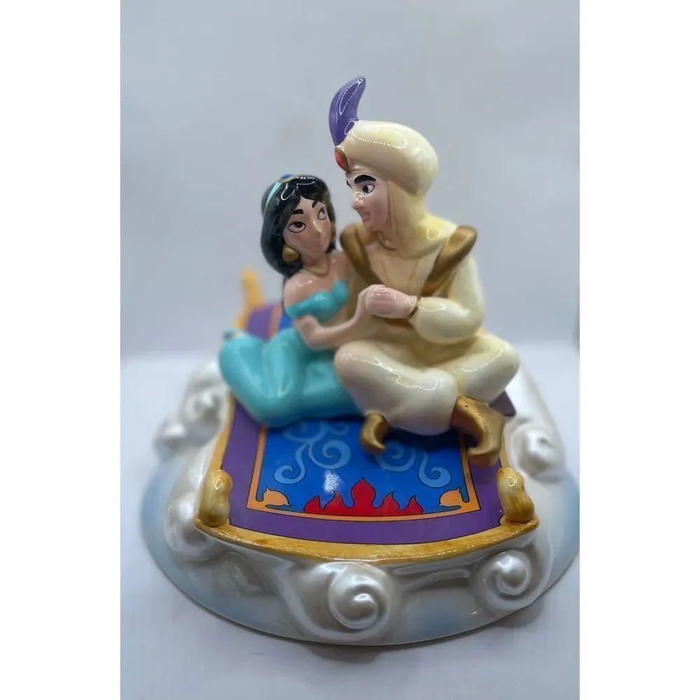 Walt Disney Schmid Aladdin Musical Figurine A Whole New‎ World WORKS